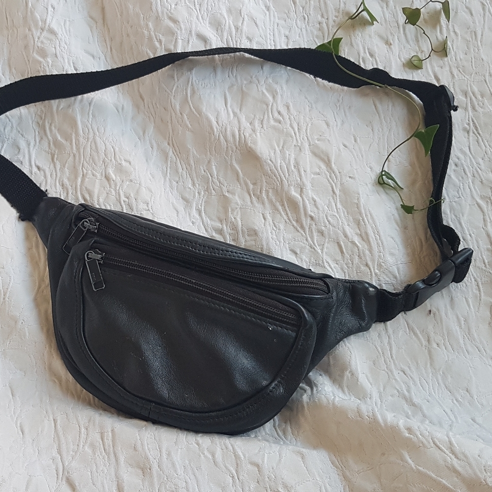 Vintage black leather fanny pack small waist bag